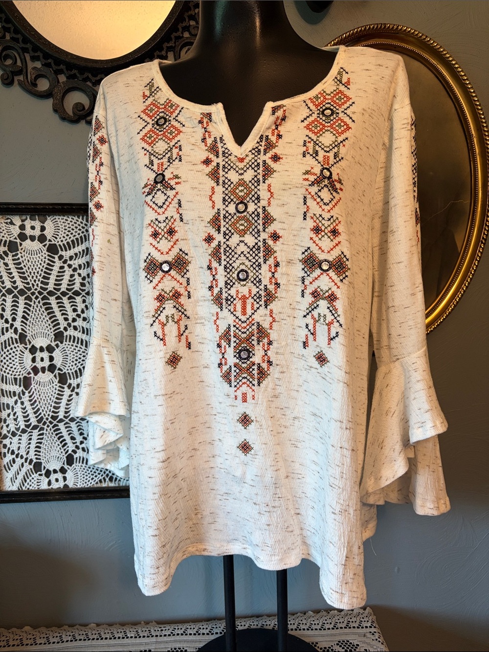Embroidered Boho Split-Neck Tunic Top - White
